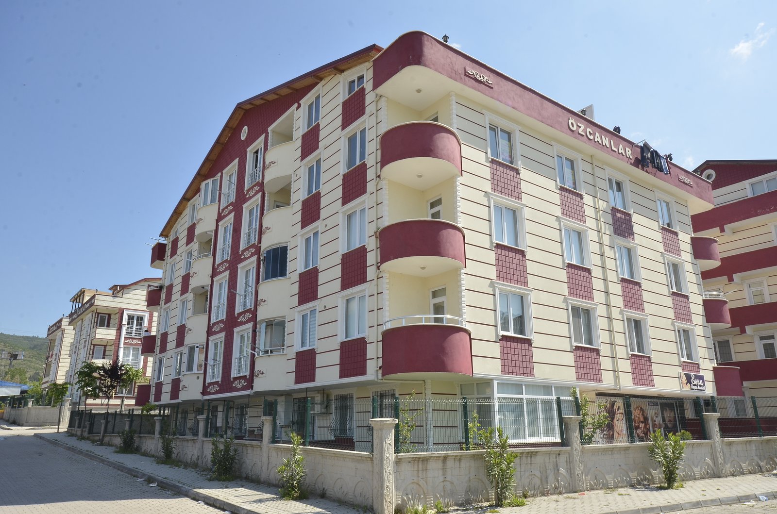 Kocaeli’de 36+ Yıllık Güvenle Tamamlanan Özcanlar Sitesi 1
