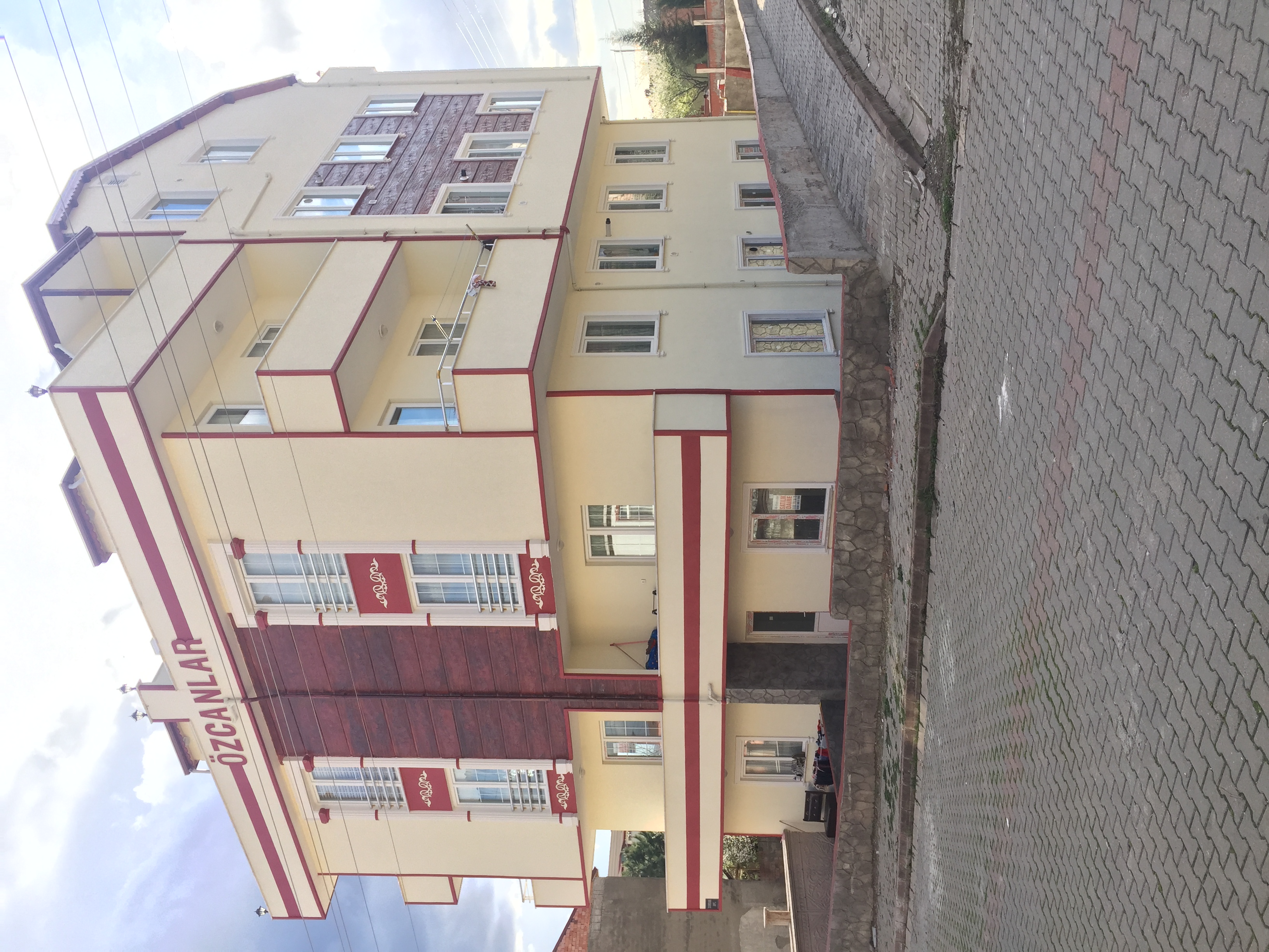 36 Yıllık Güvenle: Özcanlar Zambak Projemizi Gururla Sunarız.